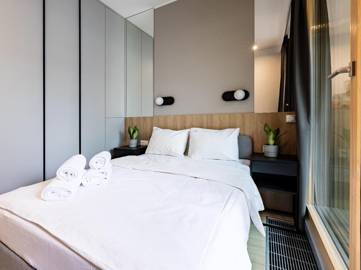 Kolejowa Aparthotel Варшава Екстериор снимка