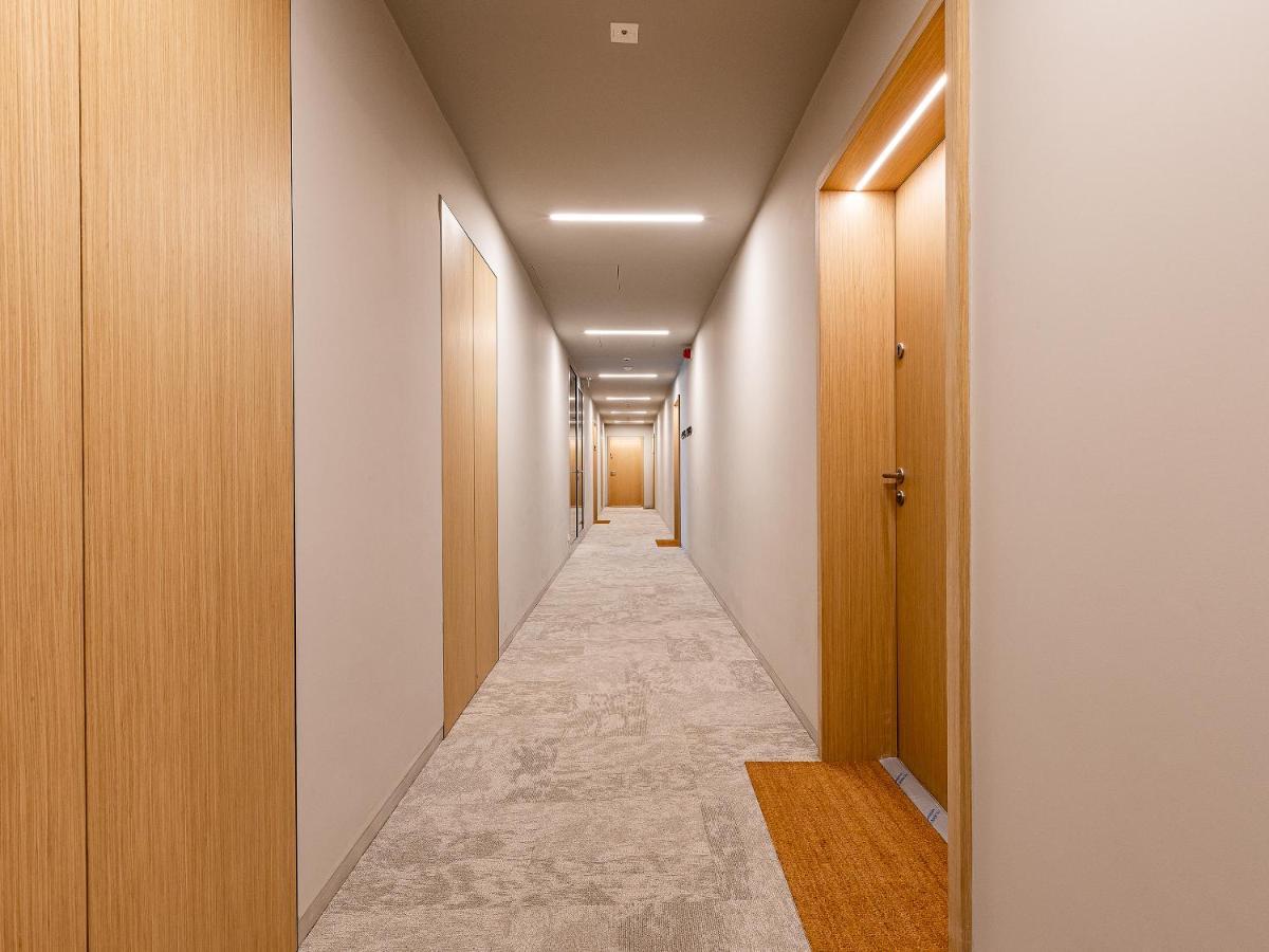 Kolejowa Aparthotel Варшава Екстериор снимка