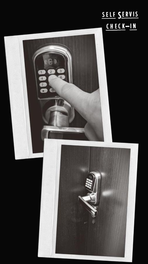Kolejowa Aparthotel Варшава Екстериор снимка