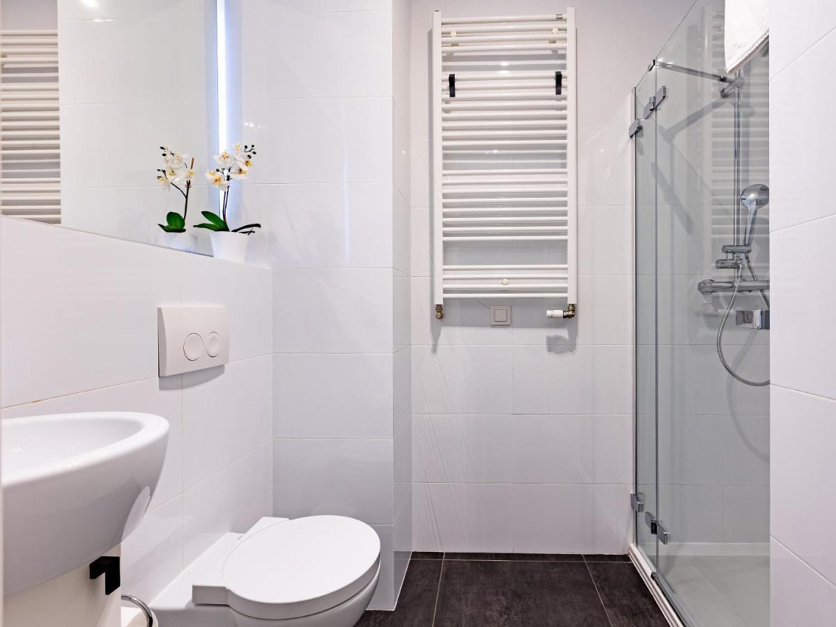 Kolejowa Aparthotel Варшава Екстериор снимка