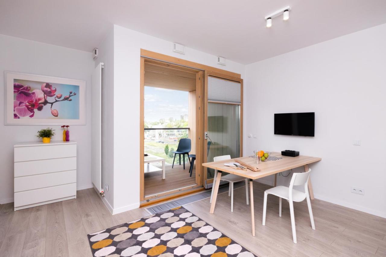Kolejowa Aparthotel Варшава Екстериор снимка