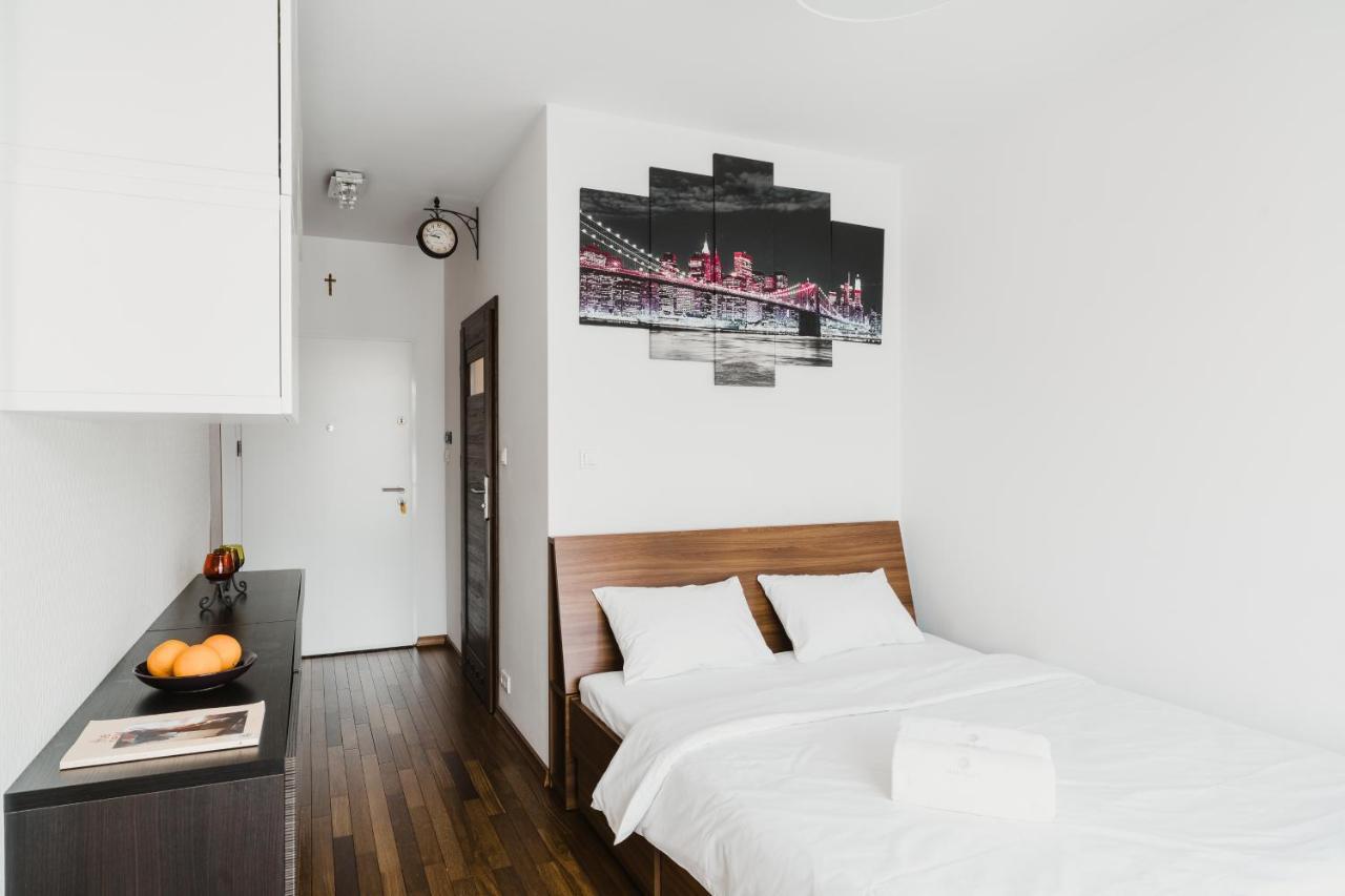 Kolejowa Aparthotel Варшава Екстериор снимка