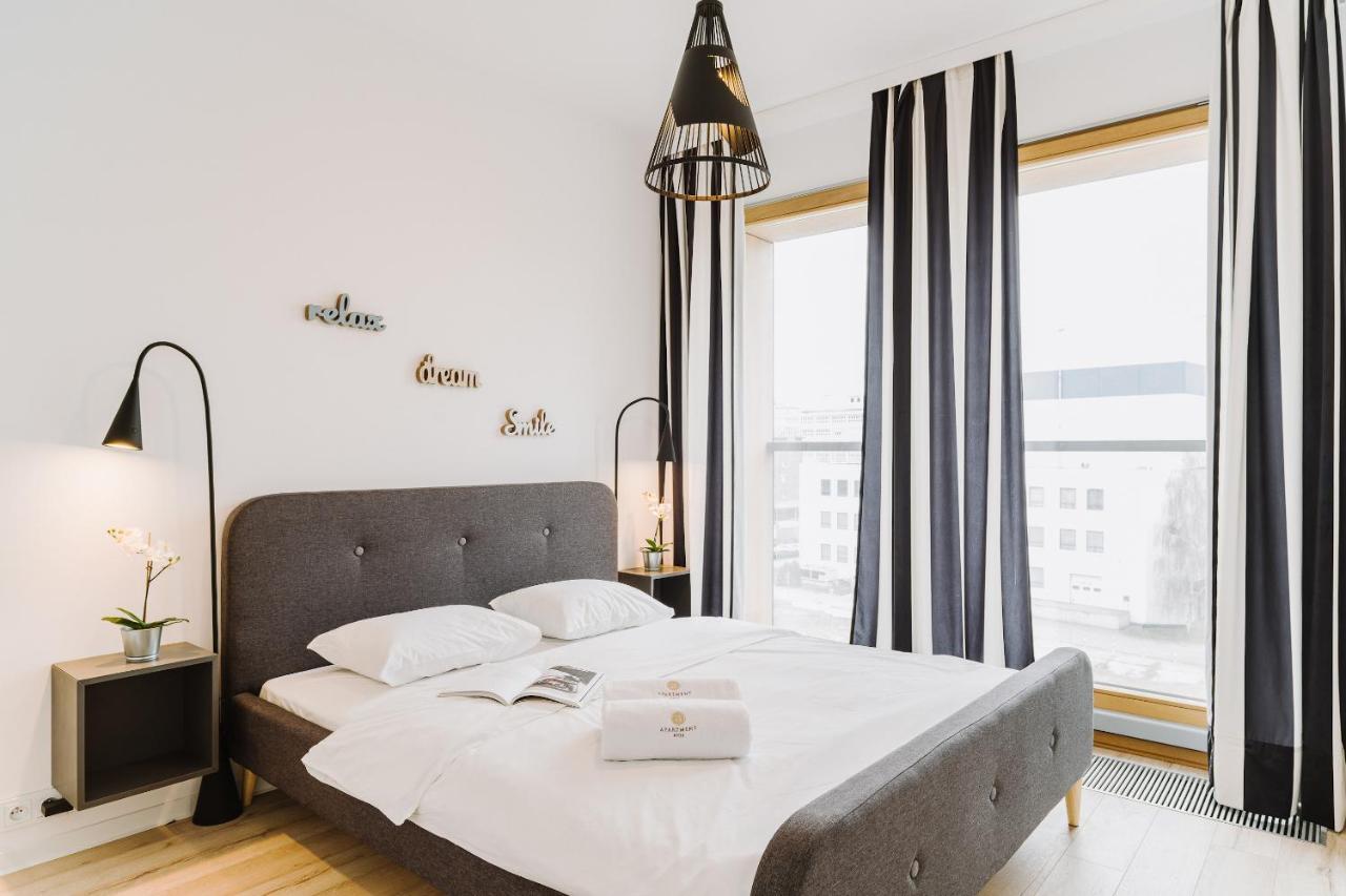 Kolejowa Aparthotel Варшава Екстериор снимка