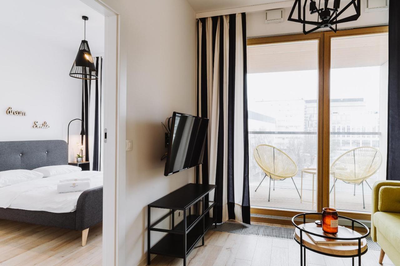 Kolejowa Aparthotel Варшава Екстериор снимка