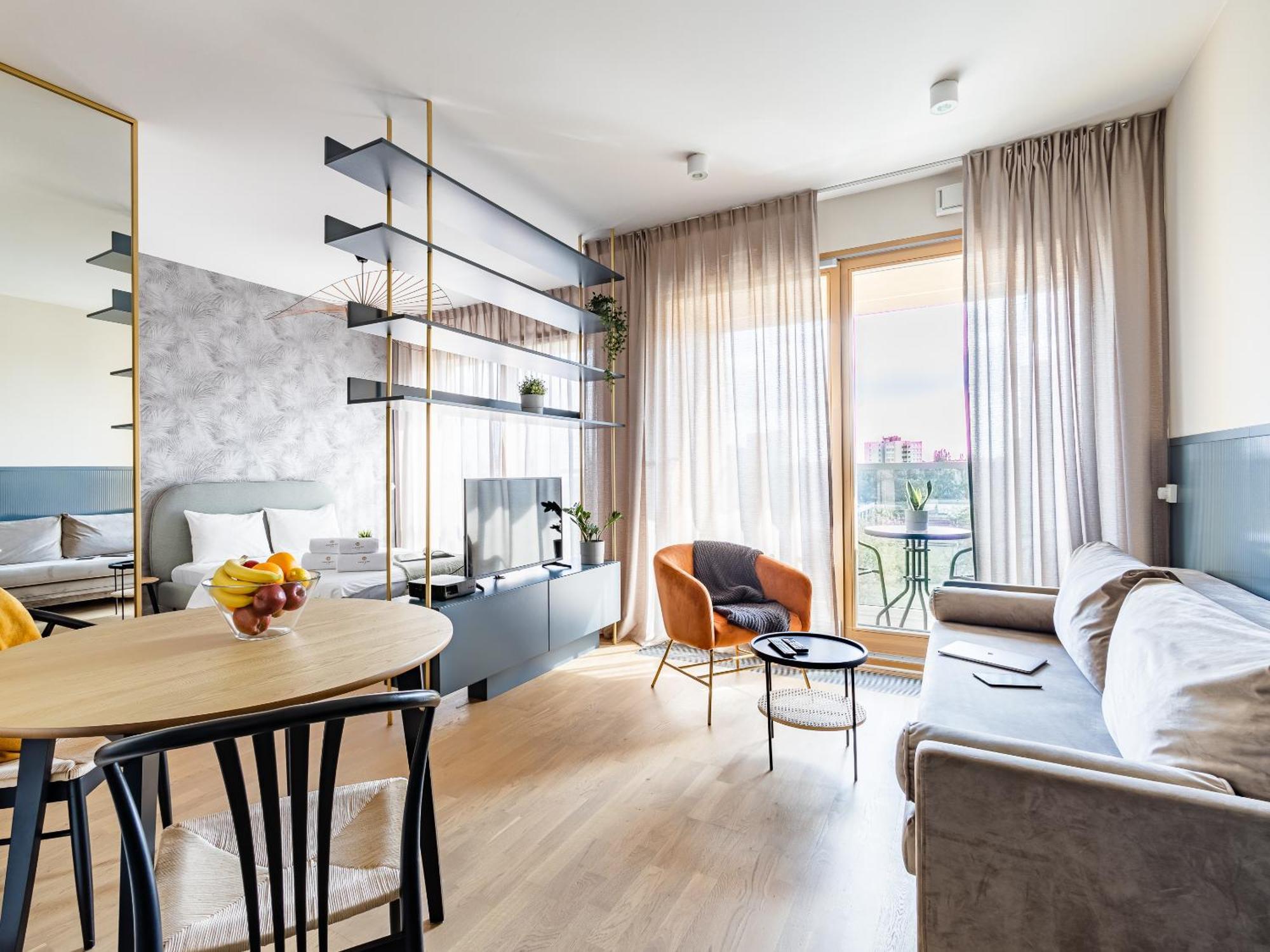Kolejowa Aparthotel Варшава Екстериор снимка